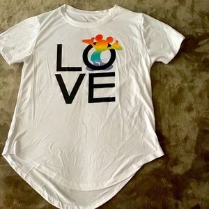 New Disney Womens Mickey’s “LOVE “ T-shirt